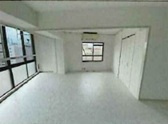 神戸市中央区下山手通４丁目の賃貸マンションの居間・リビング