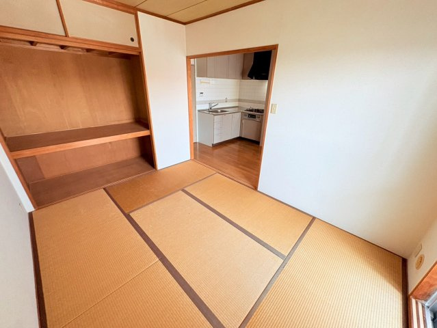 芦屋市三条町の賃貸マンションの居間・リビング