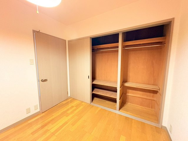 芦屋市三条町の賃貸マンションの収納