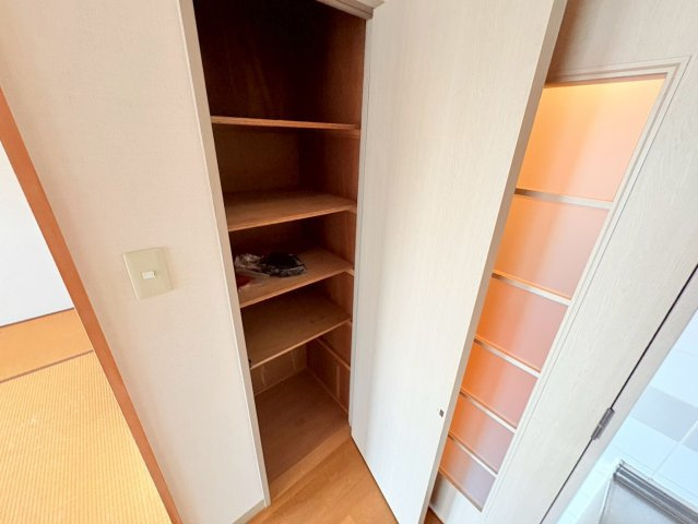 芦屋市三条町の賃貸マンションの玄関