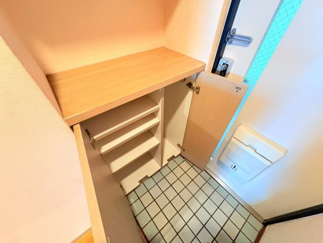 芦屋市三条町の賃貸マンションの玄関