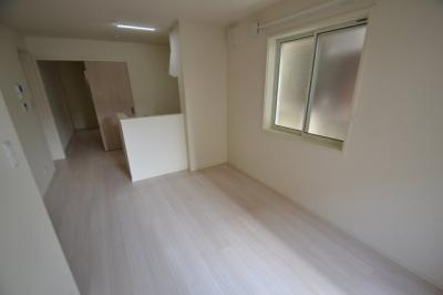 神戸市灘区上野通２丁目の賃貸マンションの居間・リビング