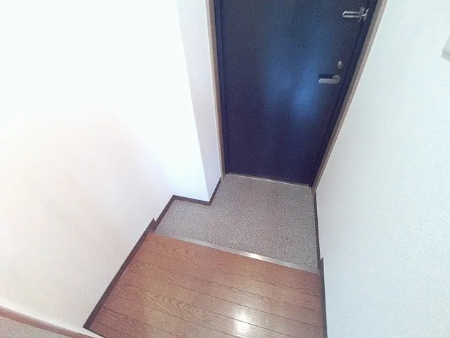 神戸市東灘区御影本町３丁目の賃貸マンションの玄関