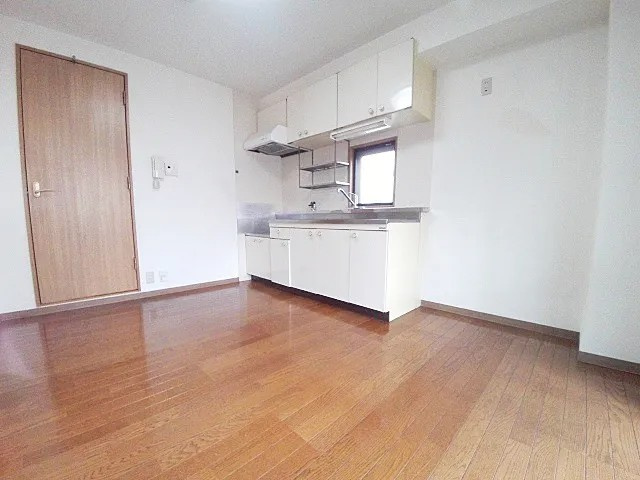 神戸市東灘区御影本町３丁目の賃貸マンションの居間・リビング