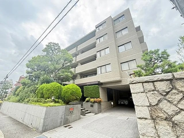 芦屋市親王塚町の賃貸マンションの外観