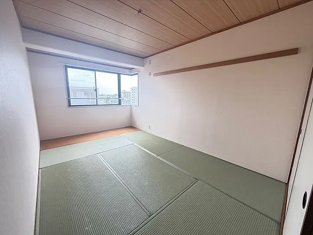 芦屋市親王塚町の賃貸マンションの居間・リビング