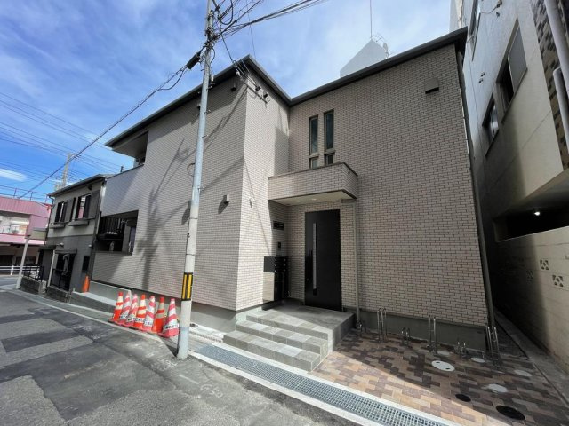 神戸市中央区神若通１丁目のアパートの外観