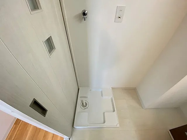 芦屋市川西町の賃貸マンションの洗面所