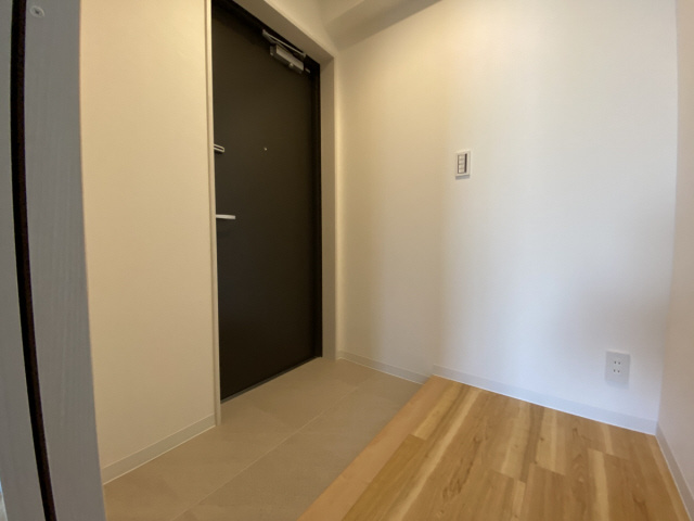 芦屋市川西町の賃貸マンションの玄関