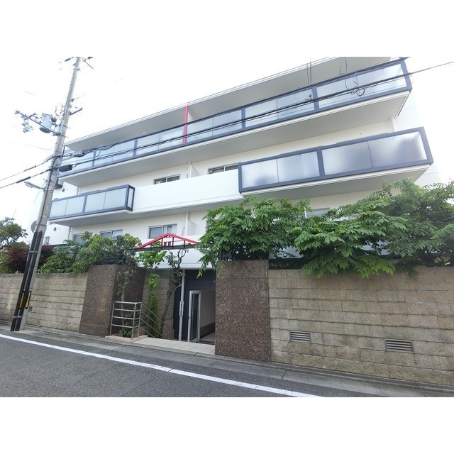 芦屋市津知町の賃貸マンションの外観