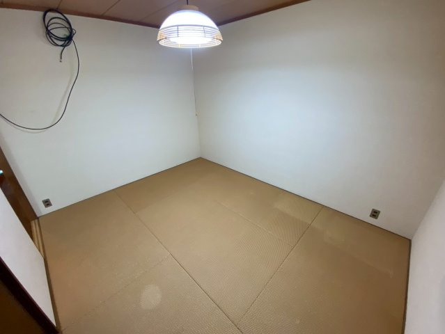 芦屋市津知町の賃貸マンションの居間・リビング