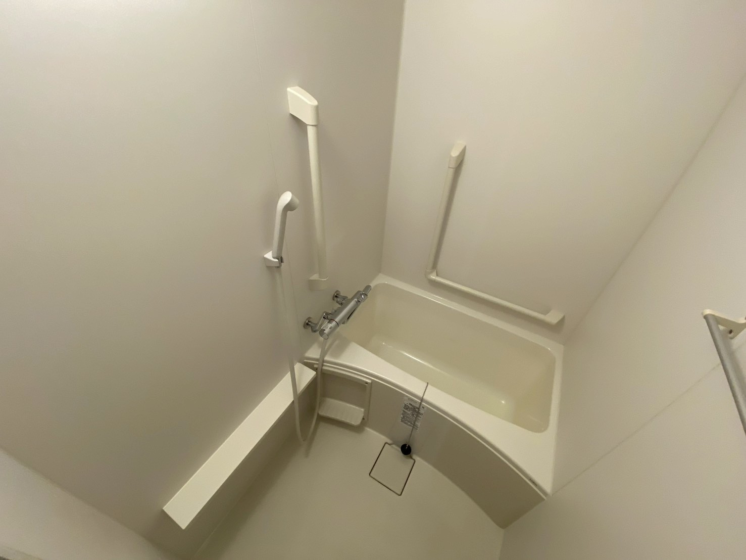 芦屋市津知町の賃貸マンションの浴室