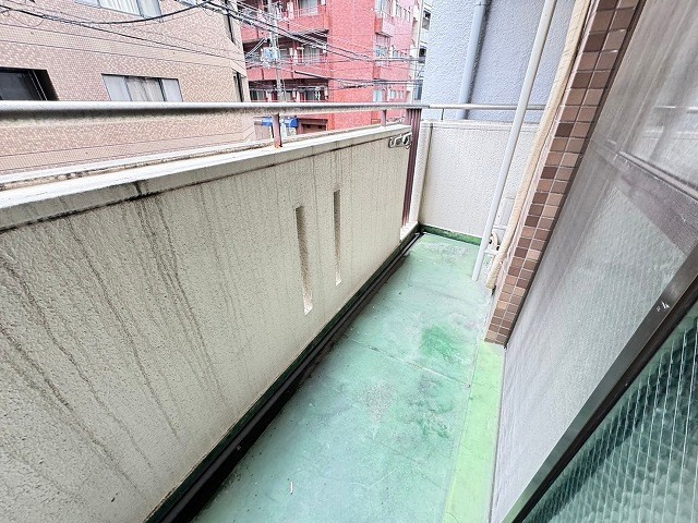 神戸市中央区中町通４丁目の賃貸マンションのバルコニー