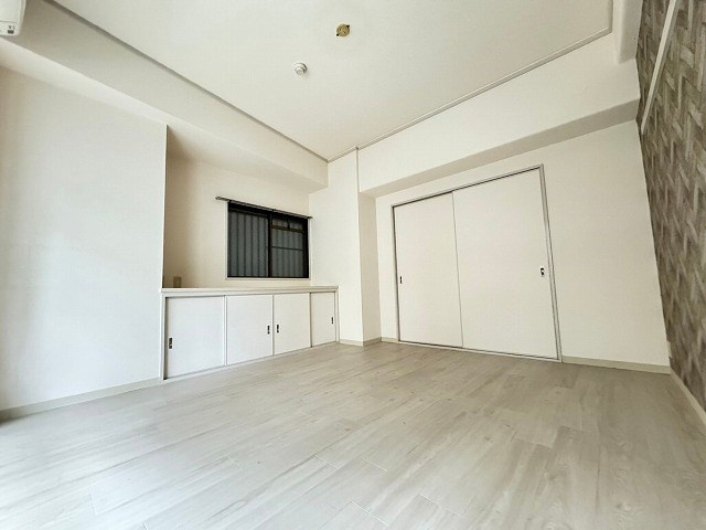 神戸市中央区中町通４丁目の賃貸マンションの居間・リビング