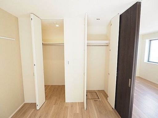 神戸市東灘区田中町１丁目の賃貸マンションの収納