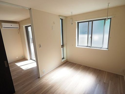 神戸市東灘区田中町１丁目の賃貸マンションの居間・リビング