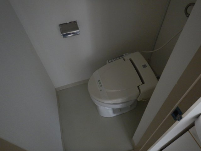 神戸市中央区山本通３丁目の賃貸マンションのトイレ