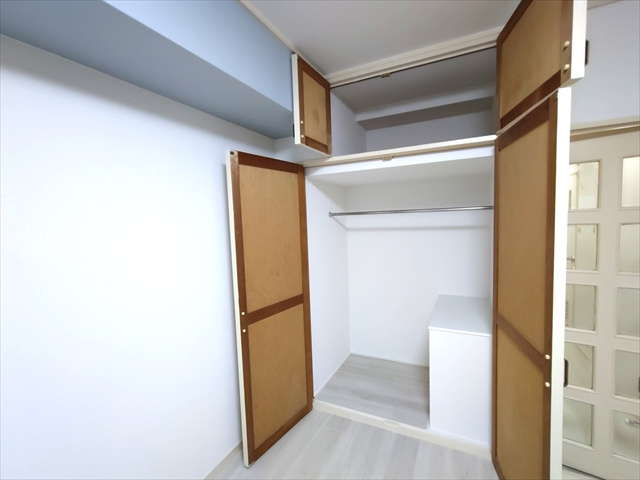 芦屋市大桝町の賃貸マンションの収納