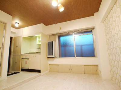 ネオダイキョー芦屋川の居間・リビング
