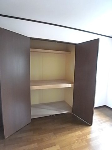 芦屋市大原町の賃貸マンションの収納