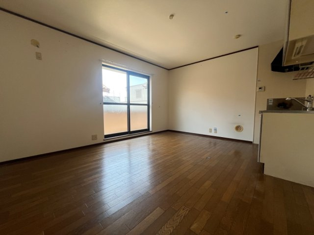 芦屋市大原町の賃貸マンションの居間・リビング