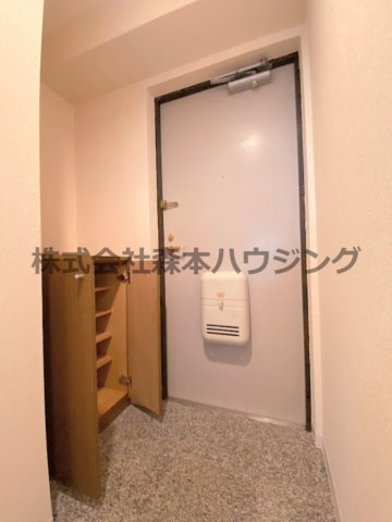 【収納】 | 　シャトー東寝屋川 | シューズボックスついてます