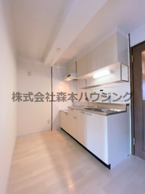 【キッチン】 | 　シャトー東寝屋川 | お料理しやすいキッチンです