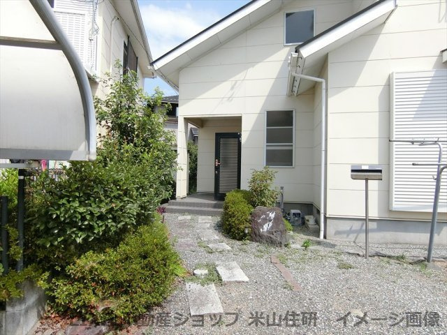 竜王新町４SLDKの庭