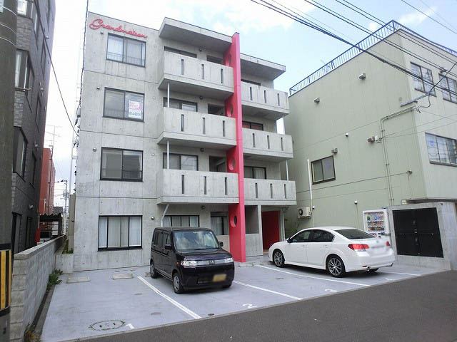 グランメゾン栄通