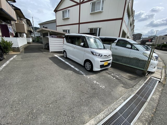 セジュール英賀保の駐車場