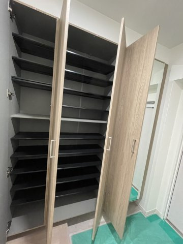 芦屋パークマンションB棟の収納|玄関収納
