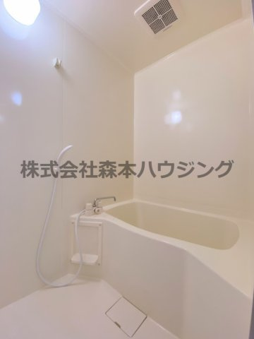 【浴室】 | 　シャトー東寝屋川 | 日々の暮らしに欠かせないお風呂です