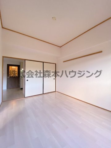 【寝室】 | 　シャトー東寝屋川 | 寝室にいかがでしょうか