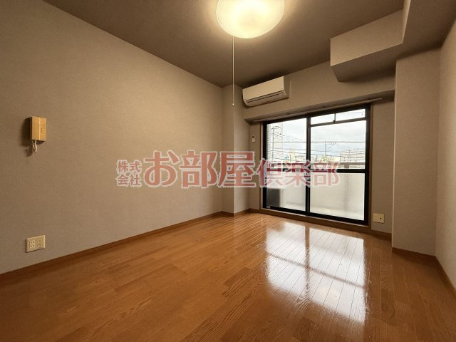 ActiveUmemitsuの居間・リビング|ゆったり過ごせる居間です