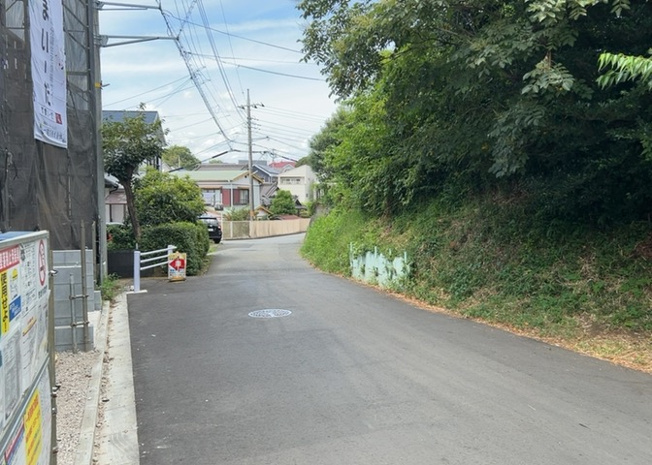 【展望】 | 眺望を気にして物件を探す場合、前面に建物が建っていないか現地で確認しましょう！前面に建物があると景色はもちろん、日当たりや風通しにも影響が出てきます。住んだ時のことを想像しながら現地見学をしましょう。