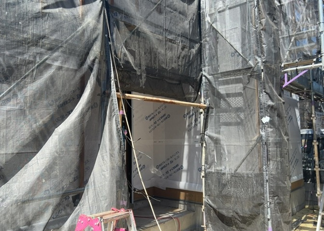 【内装】 | 建物建築の外壁の主流となっているサイディング仕様は、板を外壁に貼り合わせる施工方法です。金属系・木質系・窯業系があり、断熱性や耐用性などが異なります。外壁の色やデザインなど詳細は現地でご確認ください。