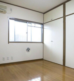 武蔵関マンション５号棟の洋室