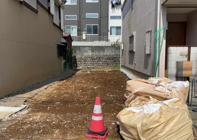 【展望】 | 眺望を気にして物件を探す場合、前面に建物が建っていないか現地で確認しましょう！前面に建物があると景色はもちろん、日当たりや風通しにも影響が出てきます。住んだ時のことを想像しながら現地見学をしましょう。