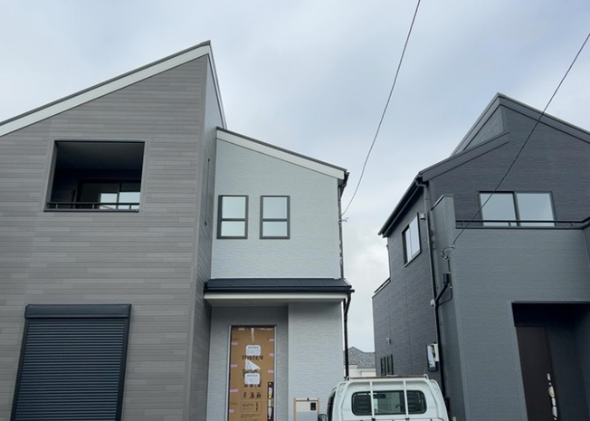 【外観】 | 土地購入を検討されている場合、境界杭がない状態で購入してしまうと境界確定測量をする必要があり、費用がかかります。購入の前に、売主、隣土地所有者立ち合いのもと境界を確定し境界杭を設置するのがベストです。