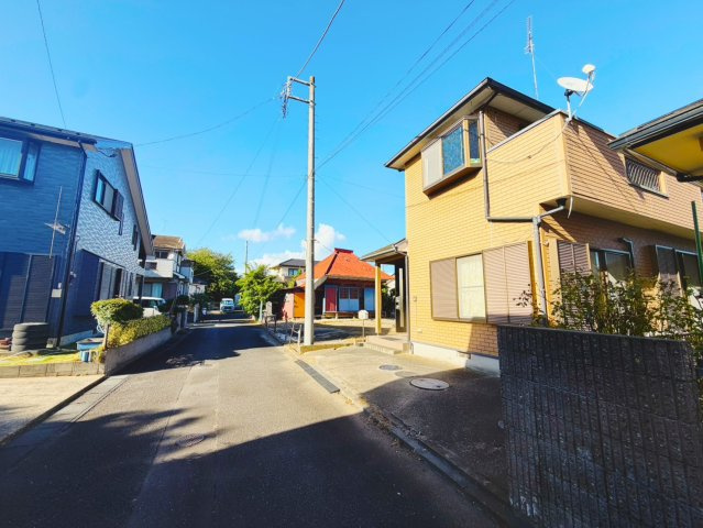 稲敷郡河内町の嬉しい家具付き♪おしゃれキッチン♪の前面道路含む現地写真