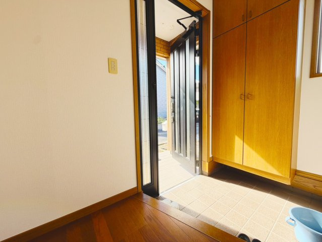 稲敷郡河内町の嬉しい家具付き♪おしゃれキッチン♪の玄関