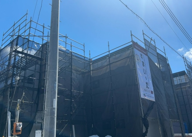 【庭】 | 庭があることでガーデニングや家庭菜園はもちろん、こどもの遊び場やペットを放して遊ぶことができます。また、家の周囲に余裕があるということです。隣地との間があれば、十分な日当たりと、風通しが確保できます。