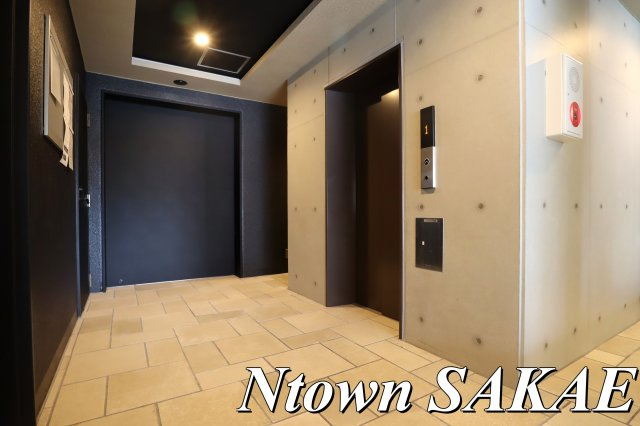 【ロビー】 | Lives Residence Sako | ゆとりのあるロビーです