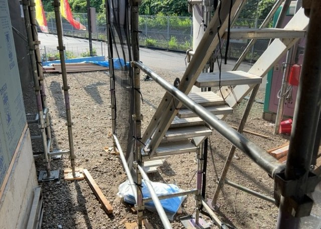 【庭】 | 庭があることでガーデニングや家庭菜園はもちろん、こどもの遊び場やペットを放して遊ぶことができます。また、家の周囲に余裕があるということです。隣地との間があれば、十分な日当たりと、風通しが確保できます。