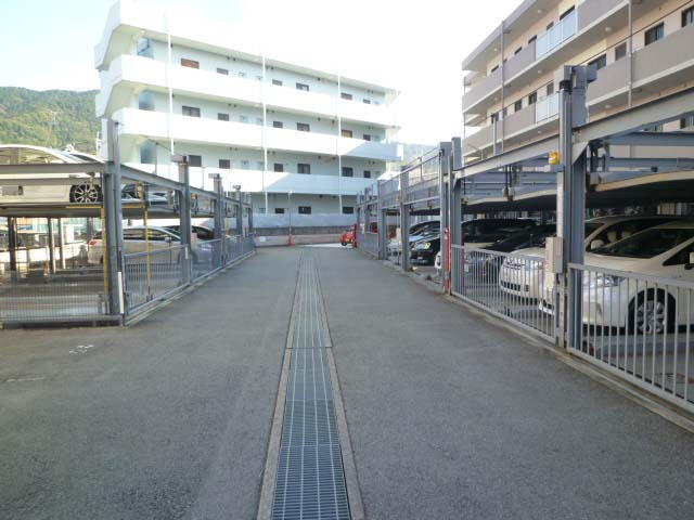 【駐車場】 | ルネス・ピース醍醐