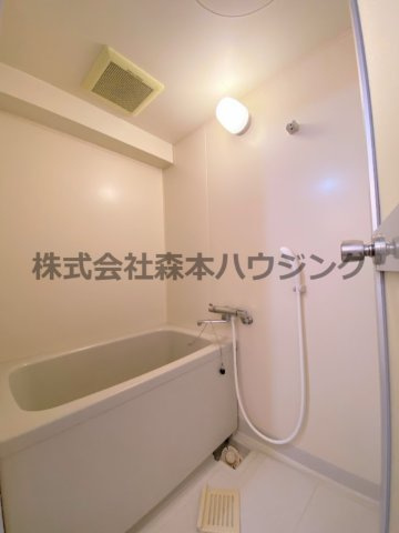 【浴室】 | 　ベルドミール | 落ち着いた空間のお風呂です