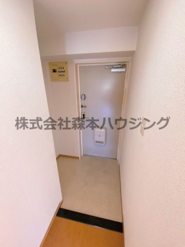 【玄関】 | 　ベルドミール | 落ち着いた玄関です