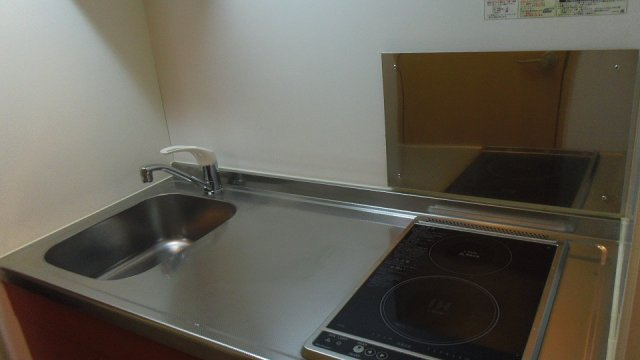 レオパレスひすいのキッチン|２口電気コンロ