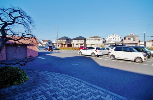ランドロードUB棟の駐車場