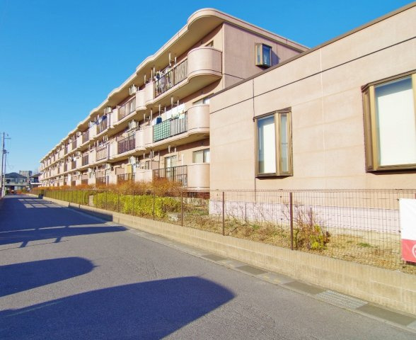ランドロードUB棟の外観